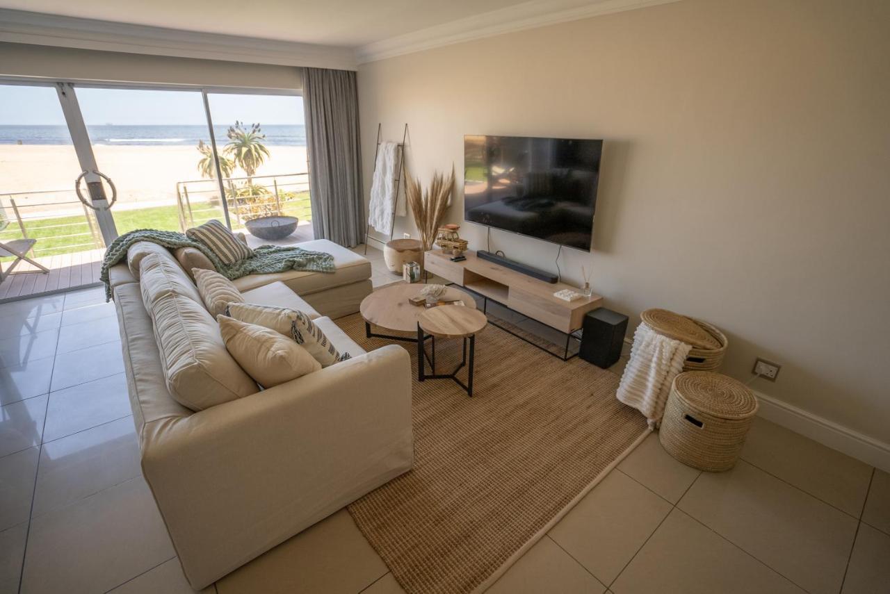Deja Blue Beachfront Villa, Newly Renovated Langstrand Экстерьер фото