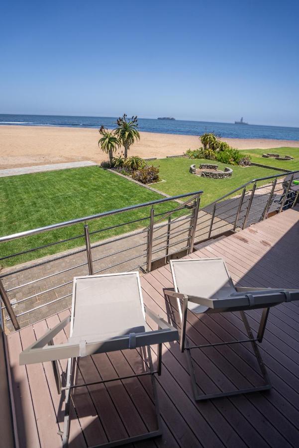 Deja Blue Beachfront Villa, Newly Renovated Langstrand Экстерьер фото